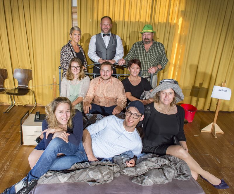 Theater Hallau – «Zimmer 12a»