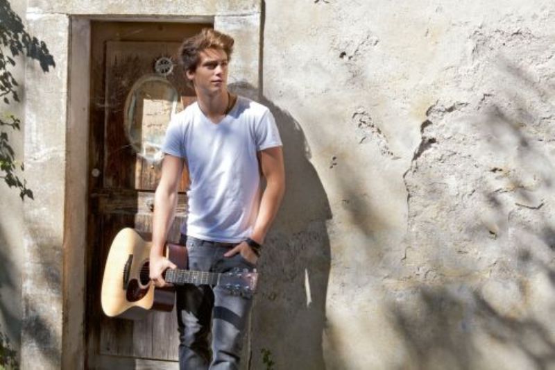 Bastian Baker 