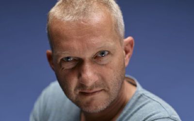 Simon Enzler - «Primatsphäre» - AUSVERKAUFT!